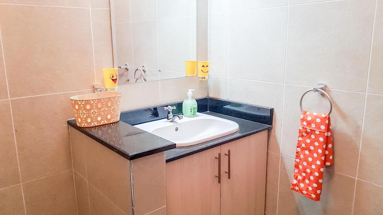 Nairobi West Suites Exteriör bild